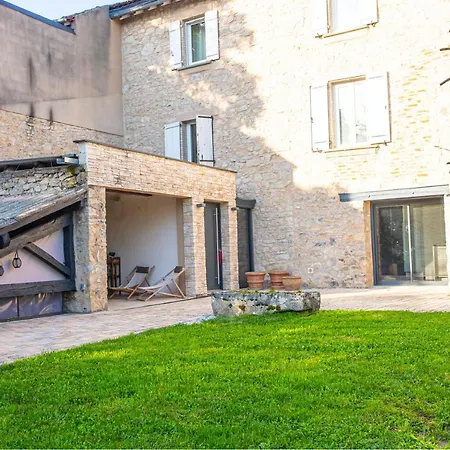 Le Clos Des Vignes